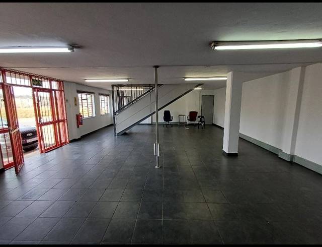 INDUSTRIAL PROPERTY TO RENT IN SAMRAND BUSINESS PARK